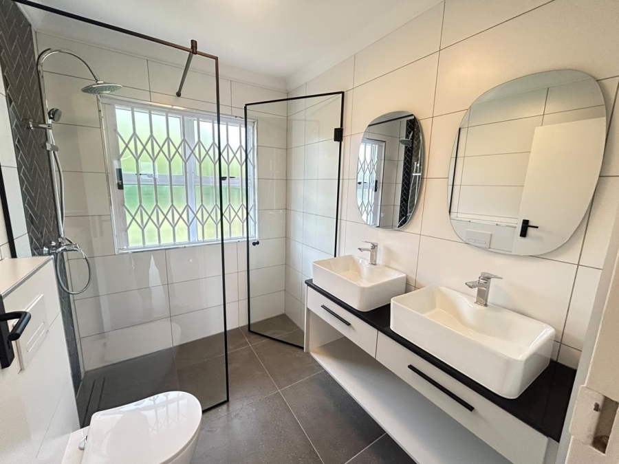 To Let 3 Bedroom Property for Rent in Hout Bay Western Cape